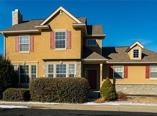 9858 Nieman Pl, Overland Park, KS 66214