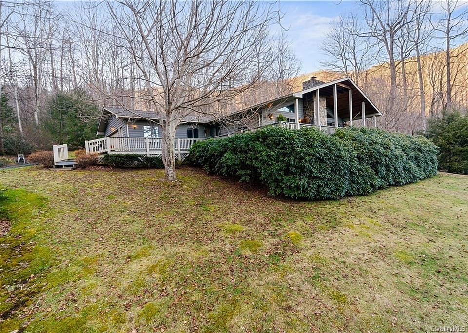 1st image of 1669 Chestnut Flats Ln