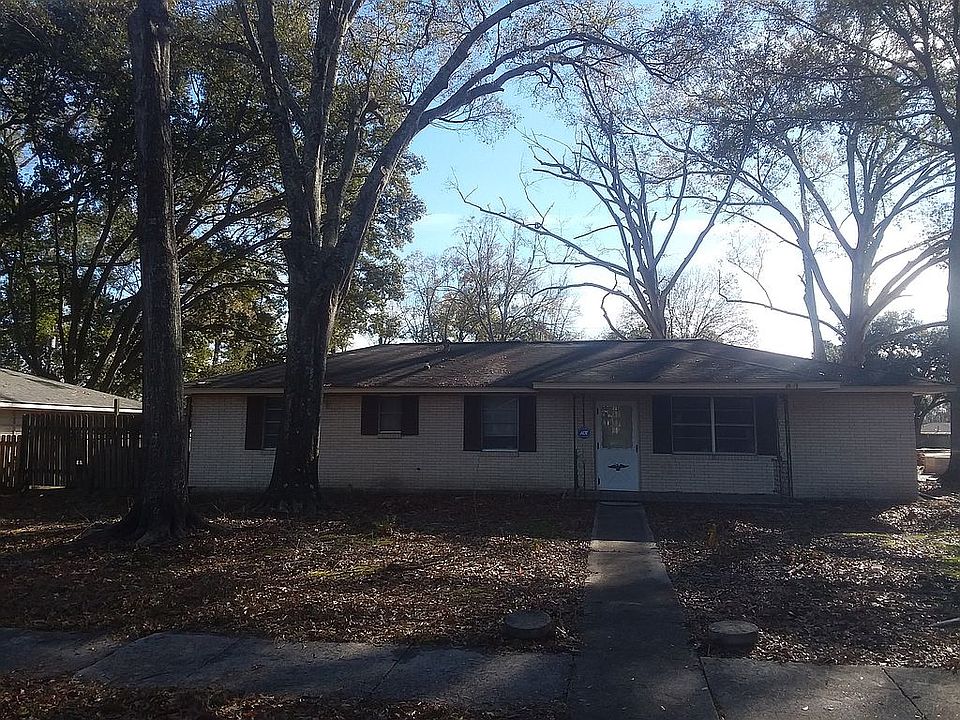 1st image of 2710 March St