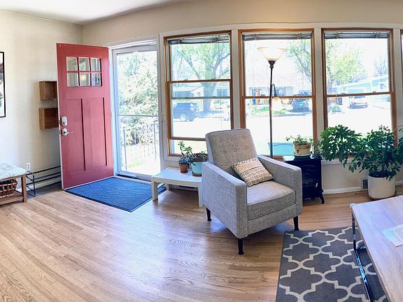 Entrance and living room