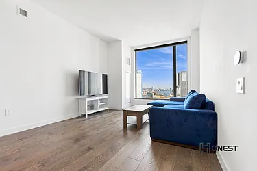 11 Hoyt Street, #49B