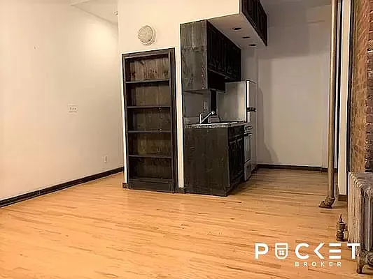 Rented by PocketBroker Inc | media 17