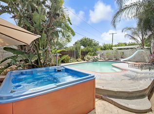 7902 Hesperia Ave, Reseda, CA 91335