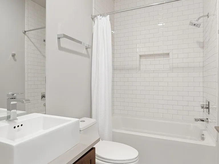 426 Patterson St — Photo 9