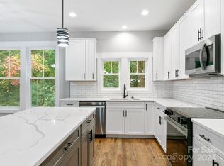 131 Wyatt Andrew Dr, Mills River, NC 28759