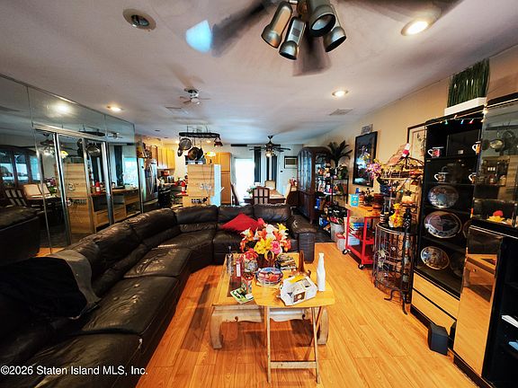 3rd image of 8742 26th Ave