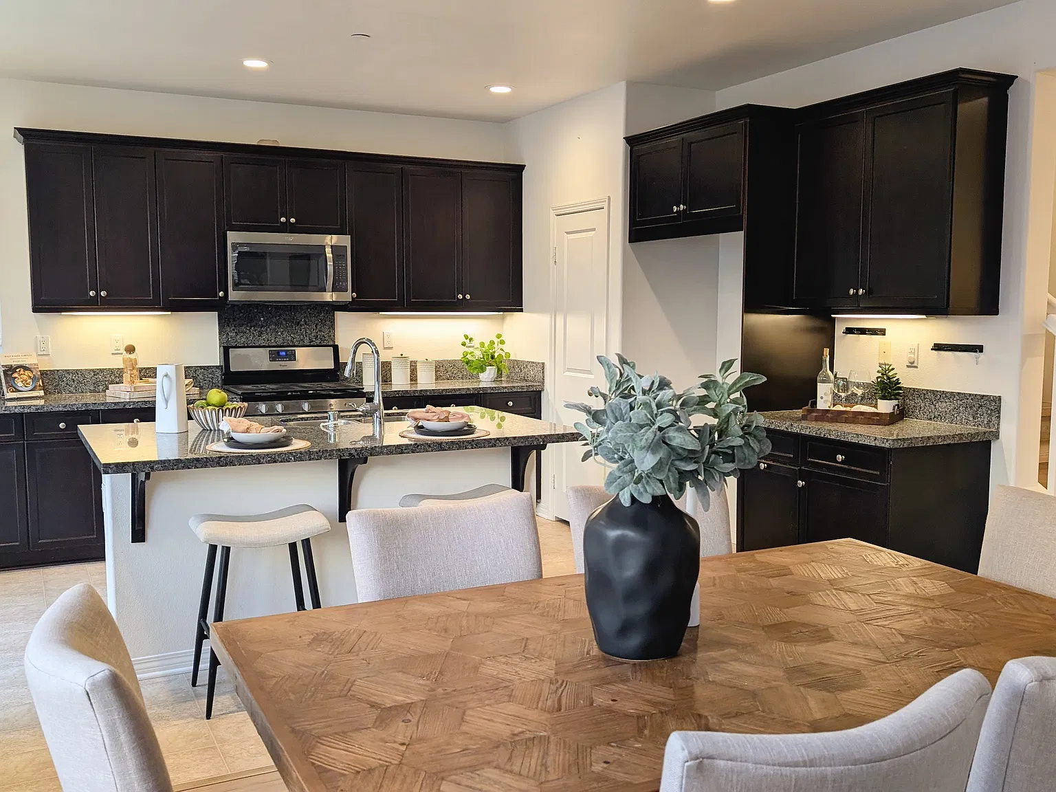 6341 Waterstone Way — Photo 4