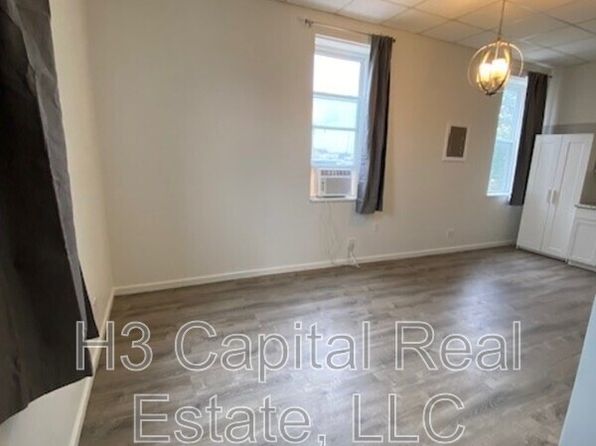 901 Niedringhaus Ave APT B, Granite City, IL 62040