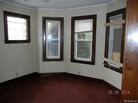 3rd image of 1217 N Rademacher St