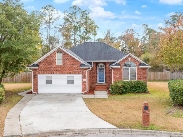 106 Grantham Ct, Summerville, SC 29485
