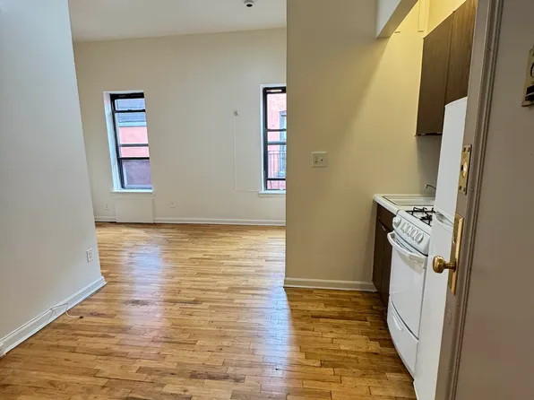 220 E 29th St APT 6D, New York, NY 10016