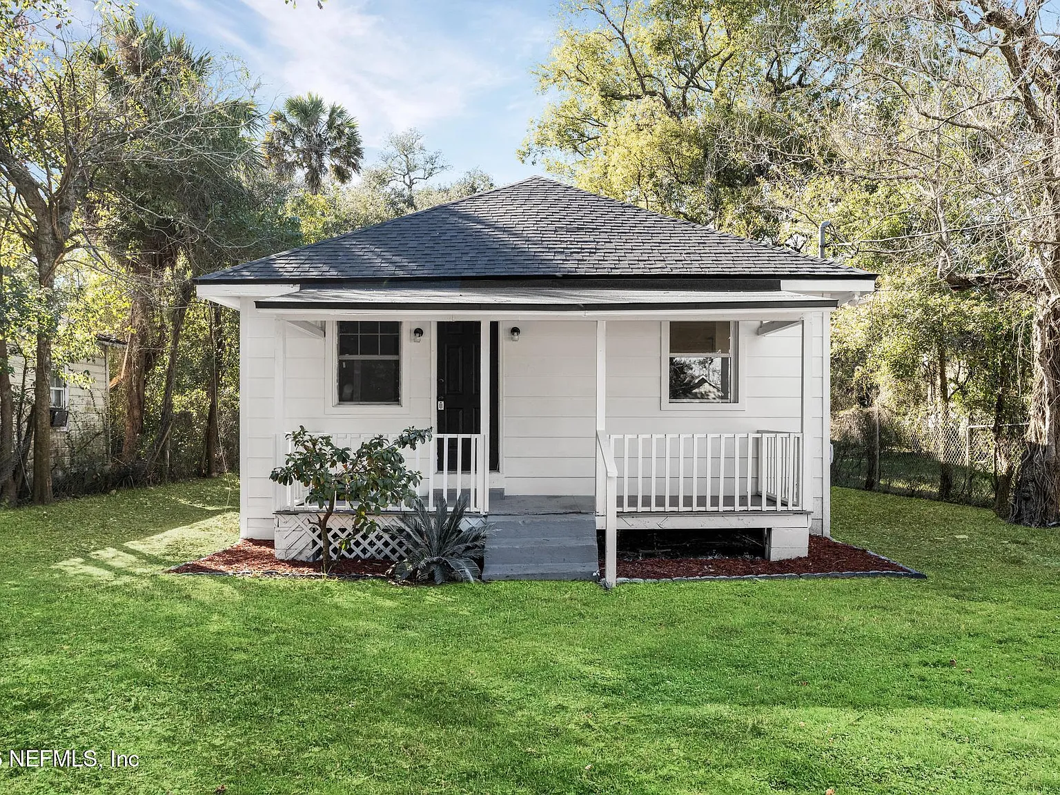 4 bed, 2.0 bath, 1344 sqft, $1,500 — Photo 2
