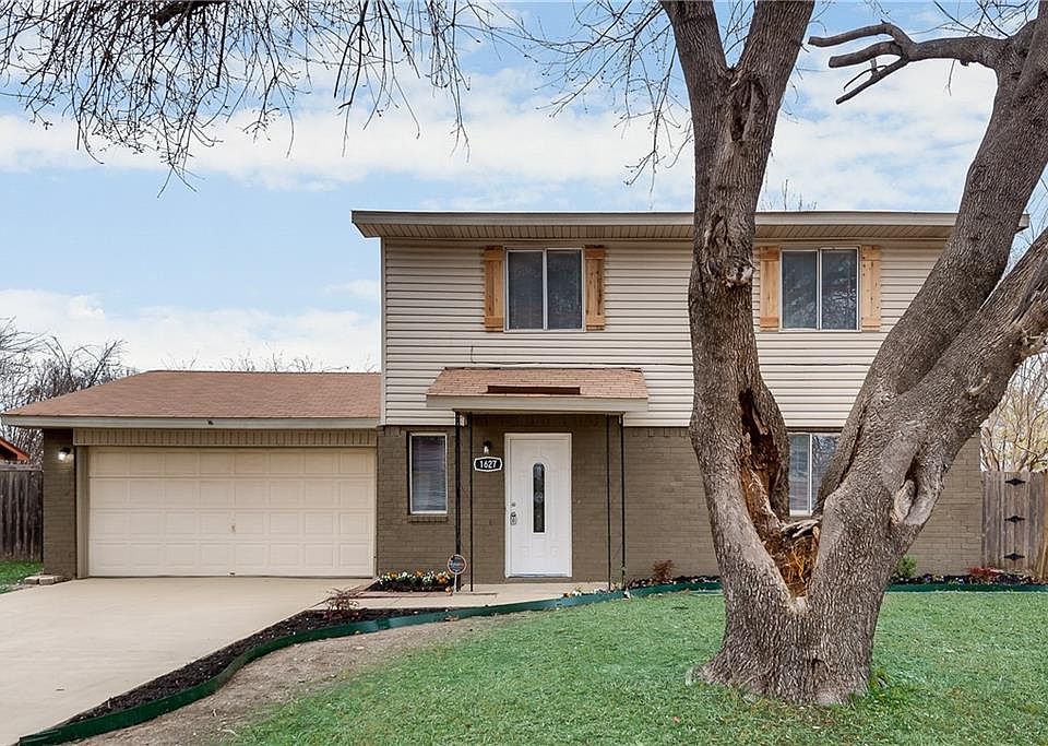 1st image of 1627 Chapman Dr