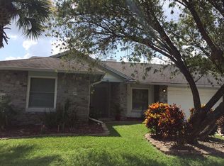 555 Starstone Dr, Lake Mary, FL 32746