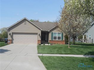 438 Lackawanna Ave, Oregon, OH 43616