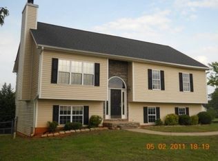 6232 Green Mountain Ln, Clermont, GA 30527