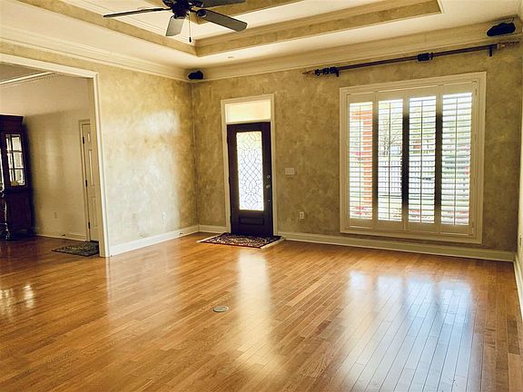 5th image of 1 Savannah Cir