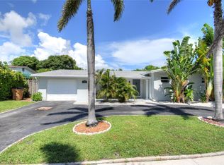301 SE 12th St, Deerfield Beach, FL 33441