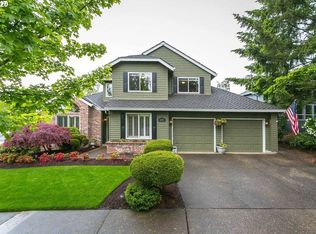 10793 SW Heron Cir, Beaverton, OR 97007