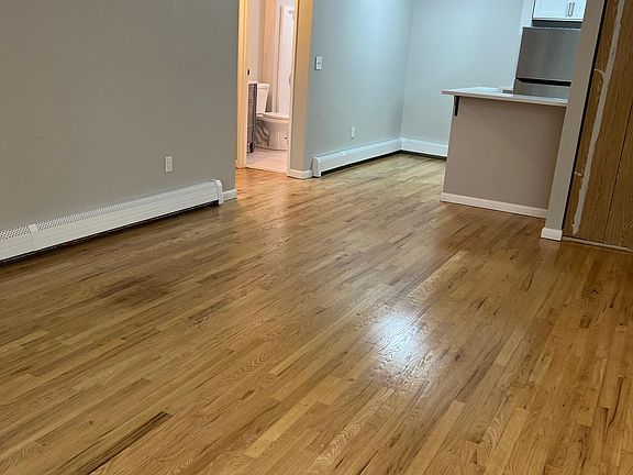 3rd image of 81 Balance Rock Rd APT 9
