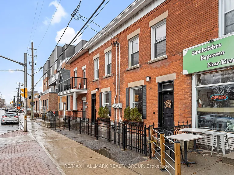 378 Booth St — Photo 1