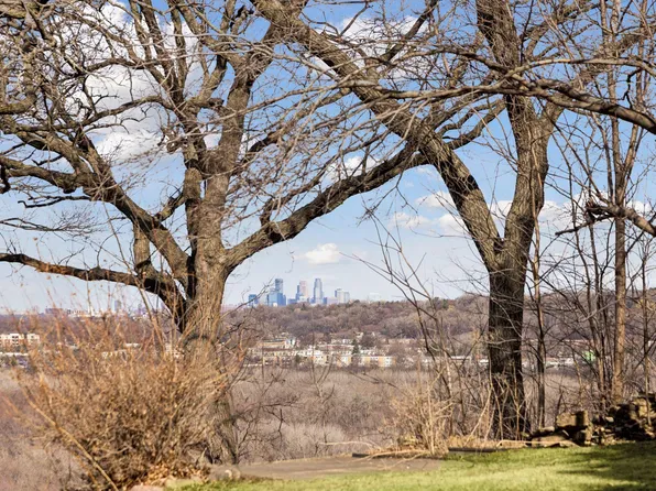 1835 Hunter Ln, Mendota Heights, MN 55118