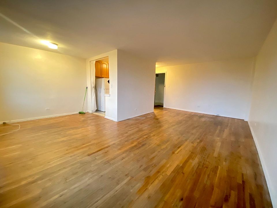 1st image of 8725 25th Ave Floor 2