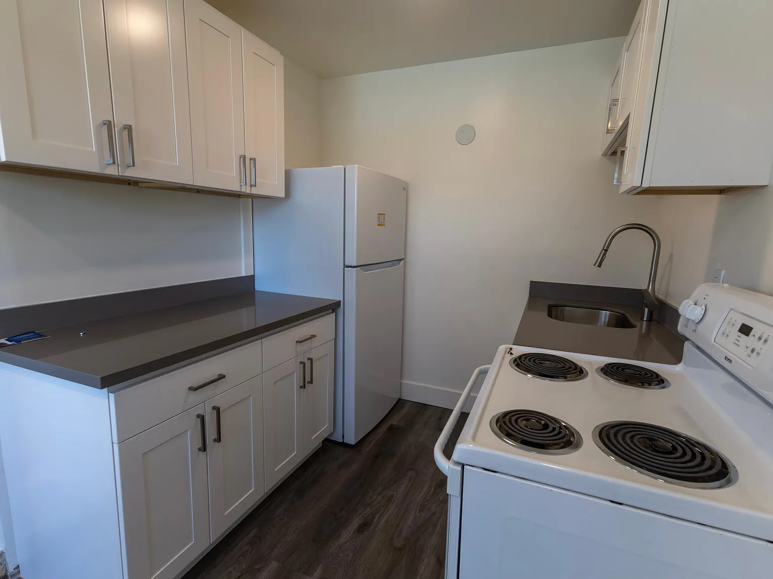1 bed, 550 sqft, $2,100 — Photo 1