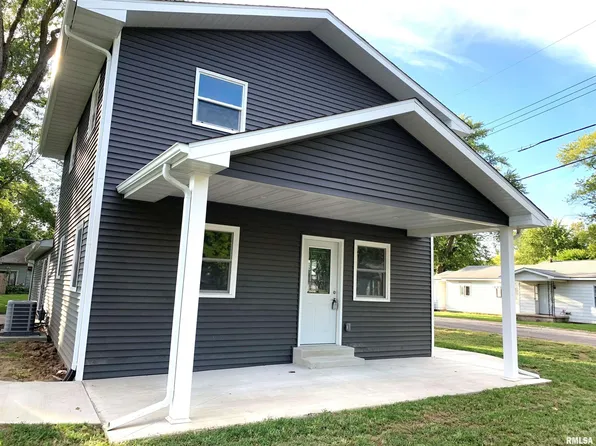 707 Taylor St, Athens, IL 62613