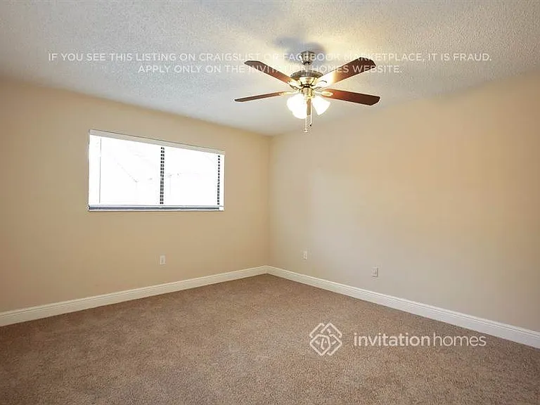 10821 NW 33rd St — Photo 10