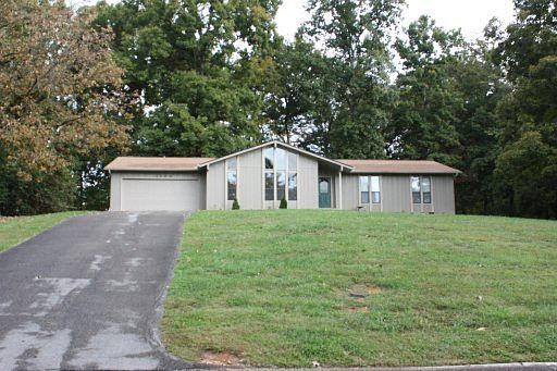 2nd image of 1504 Bexhill Dr