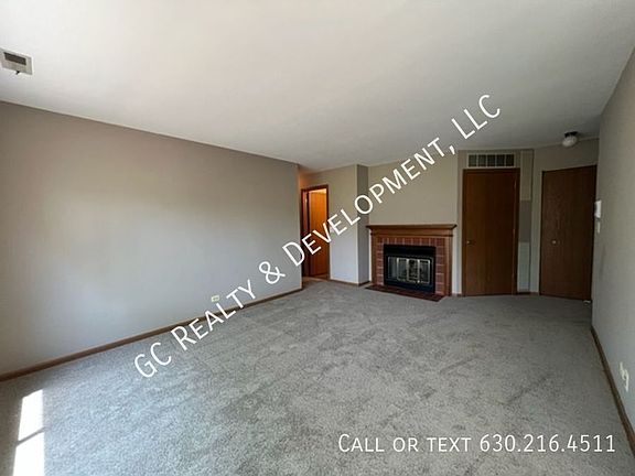 5th image of 737 Candleridge Ct APT D2