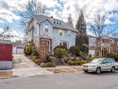 213-12 33rd Road, Flushing, NY, 11361