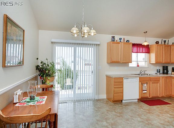 4th image of 2711 Bluebells Dr