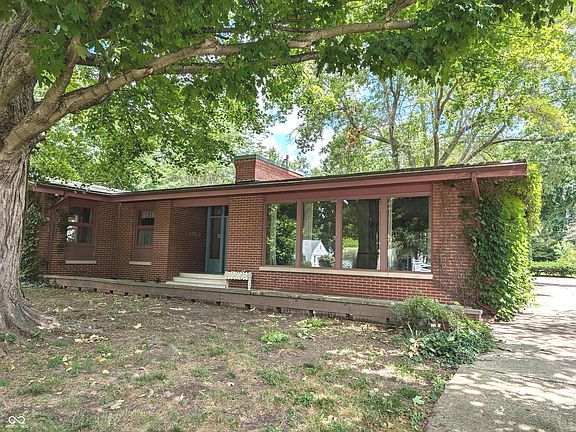 2nd image of 1302 Maryland Dr
