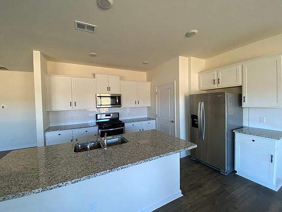 5th image of 8481 Bramble Berry Ln
