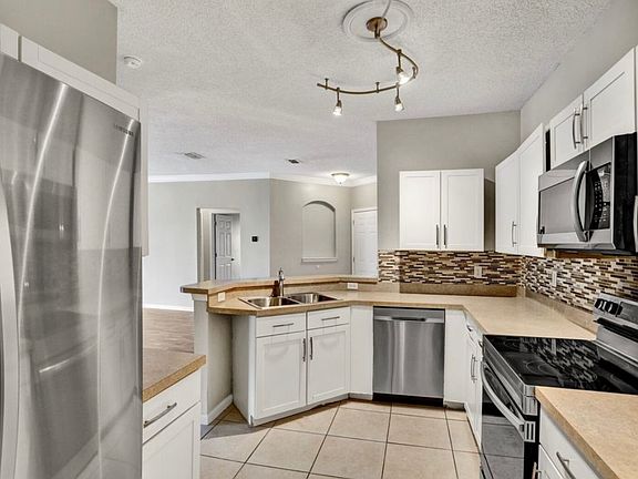 4th image of 10000 Gate Pkwy N APT 1621