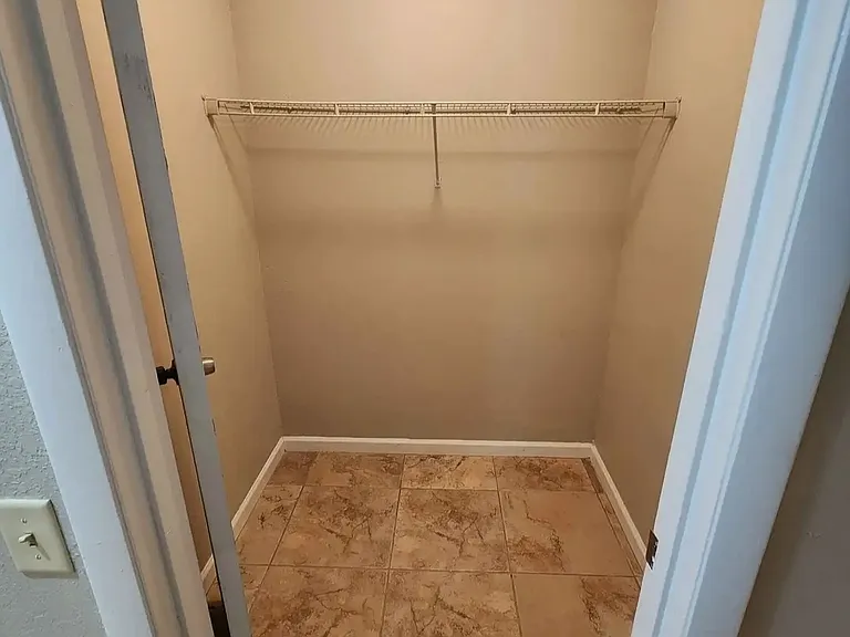 5601 Struthers Ct #5601 — Photo 11