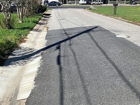 4th image of 905 Delmar Dr