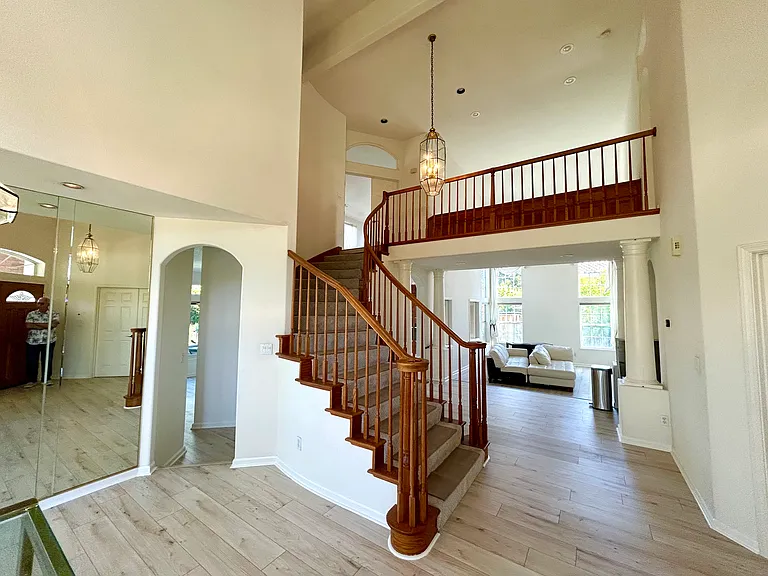 400 Jonathan Ridge Dr — Photo 64