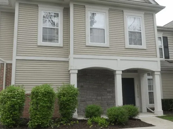17211 Addington Dr #1, Commerce Township, MI 48390