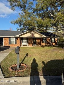 696 Eric Ct, Biloxi, MS, 39532
