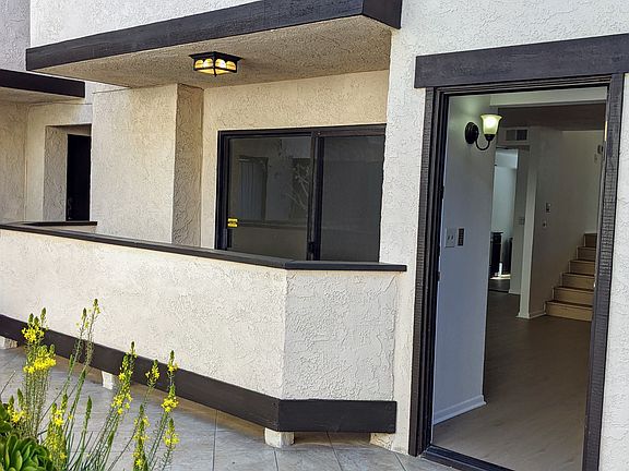 5th image of 5805 Whitsett Ave APT 111