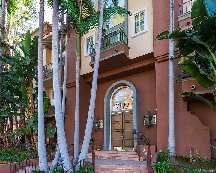 7100 La Tijera Blvd #D101 — Photo 4