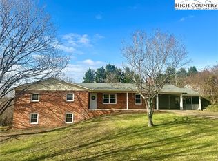 2207 Olde Well Rd, Hudson, NC 28638