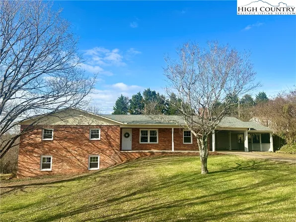 2207 Olde Well Road, Hudson, NC 28638