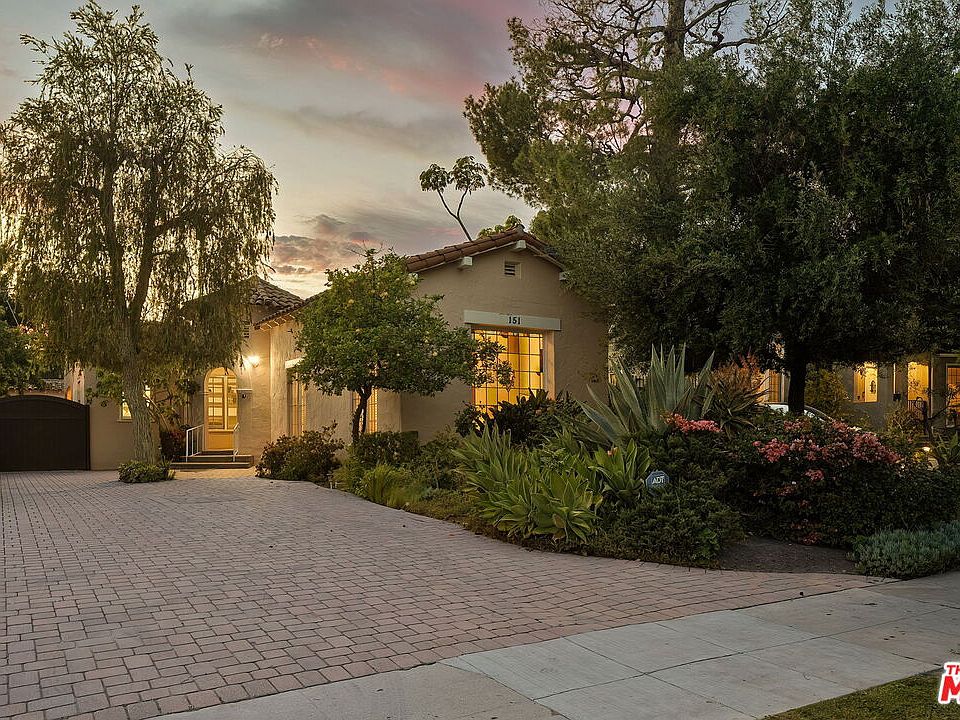 1st image of 151 N Poinsettia Pl