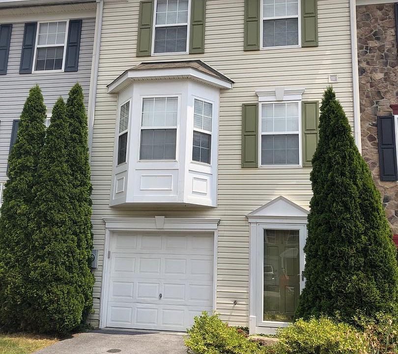 1st image of 840 Monet Dr
