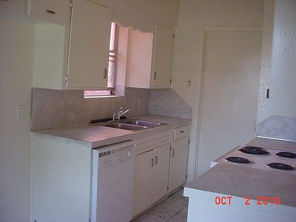 4th image of 2805 3rd Ave N