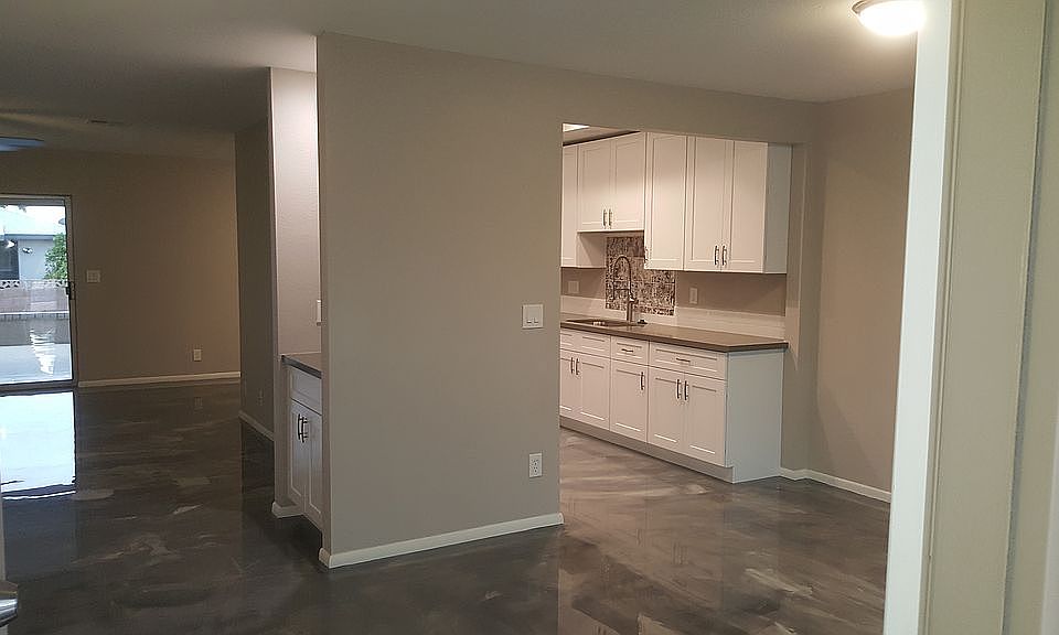 Kitchen - front room view